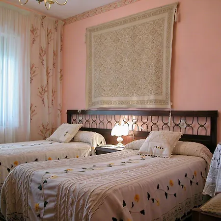 Casa De La Pradera 3*